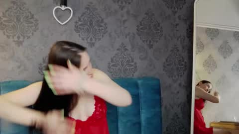 Snapshot of katylinee chatting on 04-14-26, 12:22 Katyline online show from 04-14-26, 12:22