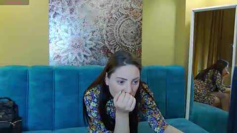 Snapshot of katylinee chatting on 04-17-26, 03:37 Katyline online show from 04-17-26, 03:37