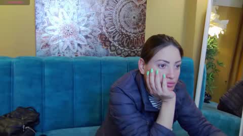 Snapshot of katylinee chatting on 04-19-26, 04:23 Katyline online show from 04-19-26, 04:23