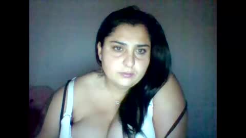 Snapshot of katymelissa chatting on 11-19-25, 05:29 katymelissa online show from 11-19-25, 05:29