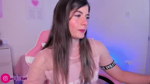 Snapshot of katys_world chatting on 02-12-26, 11:33 Katy online show from 02-12-26, 11:33