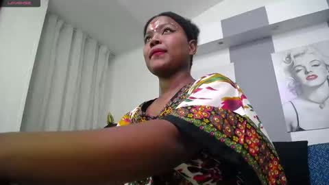 Snapshot of kavya_suri_ chatting on 01-31-26, 07:11 Kavya online show from 01-31-26, 07:11