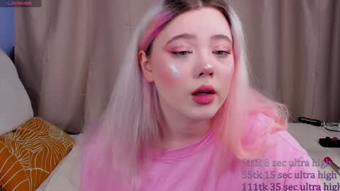 Snapshot of kawaii_yuki chatting on 01-25-25, 08:42 Yuki  online show from 01-25-25, 08:42