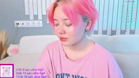 Snapshot of kawaii_yuki chatting on 10-13-25, 06:57 Yuki  online show from 10-13-25, 06:57