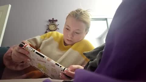 Snapshot of kawaiibelle chatting on 02-27-26, 08:42 KawaiiBelle online show from 02-27-26, 08:42