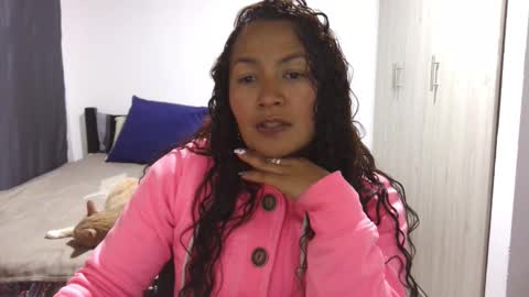  Khawit  online show from 11-06-25, 03:40