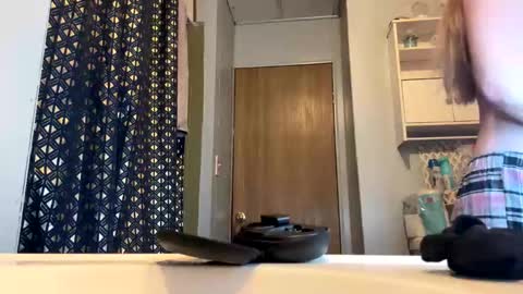 Snapshot of kay_la chatting on 11-26-25, 11:11 kay_la online show from 11-26-25, 11:11