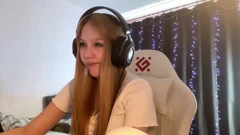 Amia online show from 03-04-26, 05:35