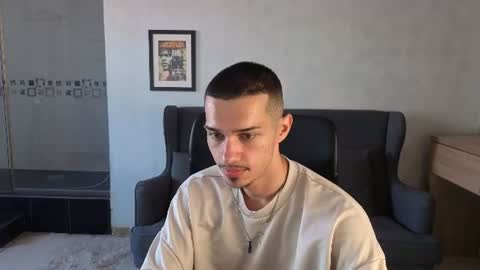 Snapshot of kaydendrew chatting on 06-18-26, 09:25 KaydenDrew online show from 06-18-26, 09:25