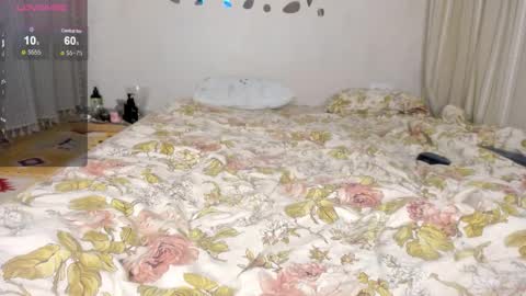 Snapshot of kaylaa_fox chatting on 01-11-26, 11:43 Kayla online show from 01-11-26, 11:43