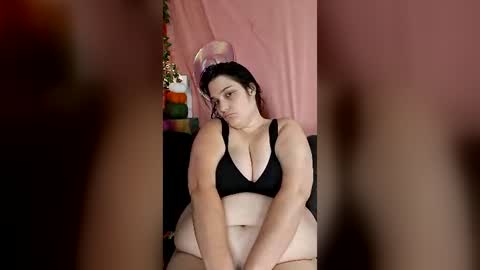 Snapshot of kaylabeach99 chatting on 07-30-26, 10:36 kaylabeach99 online show from 07-30-26, 10:36