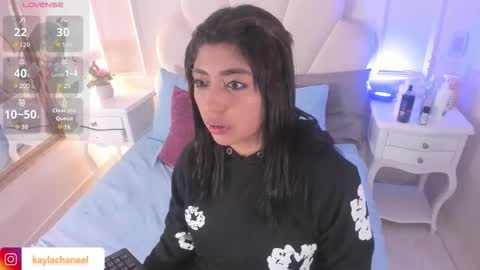 Snapshot of kaylachannell chatting on 01-13-26, 03:45 kaylachannell online show from 01-13-26, 03:45