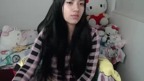 Snapshot of kaylak18x chatting on 07-02-26, 03:17 Kayla online show from 07-02-26, 03:17