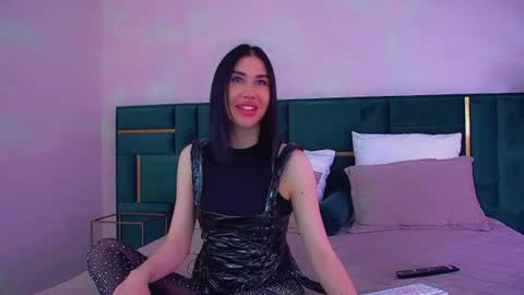 Snapshot of kaylamous chatting on 07-22-26, 06:27 Kayla online show from 07-22-26, 06:27