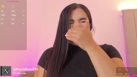 Kayla online show from 11-18-25, 06:45