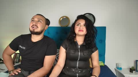 Snapshot of kaylavanber_ chatting on 01-05-25, 08:00 KAYLA Damian online show from 01-05-25, 08:00