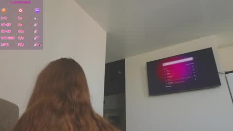 Snapshot of kaylee_ee chatting on 06-03-26, 09:23 kaylee_ee online show from 06-03-26, 09:23