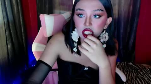Snapshot of kaylee_sweetandnaughtyone chatting on 03-24-26, 07:46 Kaylee online show from 03-24-26, 07:46
