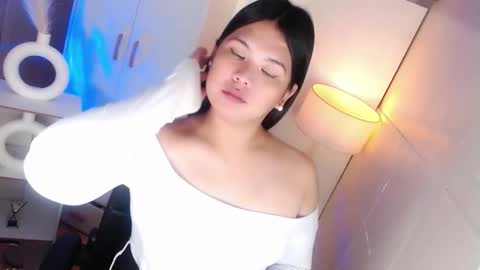 Y O U R        F U T U R E       K A Y L E E  online show from 03-05-26, 07:10