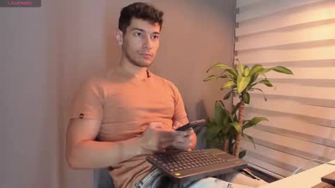 Kayn online show from 12-19-25, 02:29