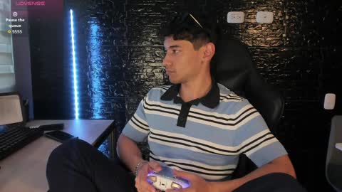 Kayn online show from 04-08-26, 08:53