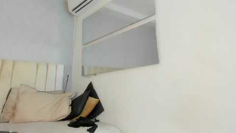 Snapshot of kayna_gomez chatting on 04-23-26, 07:27 Kayna online show from 04-23-26, 07:27