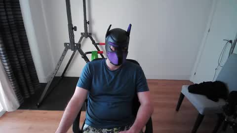 Neon online show from 04-05-26, 05:32