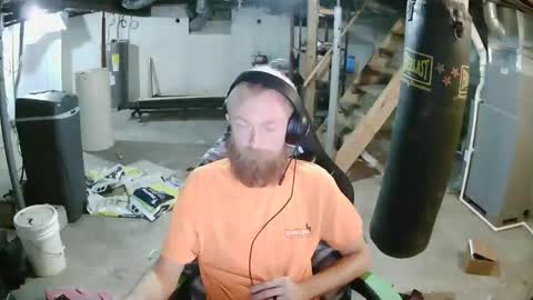 Snapshot of kazthesub chatting on 10-19-25, 09:04 kazthesub online show from 10-19-25, 09:04