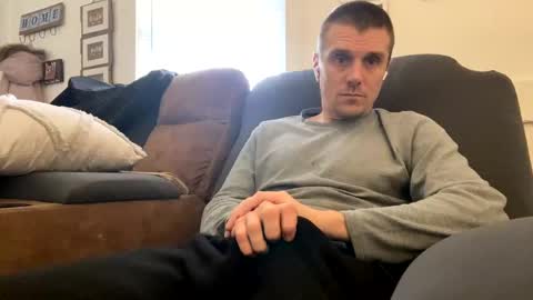 Snapshot of kcdowdy90 chatting on 02-05-25, 02:48 rowdy6969 online show from 02-05-25, 02:48