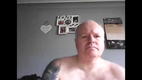 kdus4444 online show from 11-16-25, 10:54