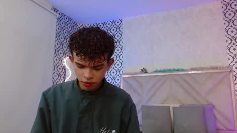 Snapshot of keahi_tay chatting on 02-19-26, 11:39 keahi online show from 02-19-26, 11:39