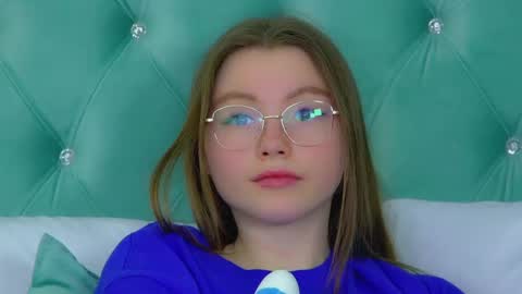 Keira online show from 03-06-25, 04:08