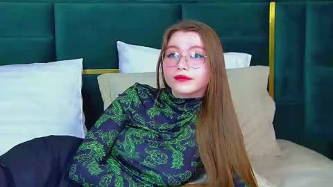 Keira online show from 03-11-25, 06:30