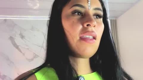 Snapshot of keisy_2 chatting on 06-03-26, 02:33 Keisy online show from 06-03-26, 02:33