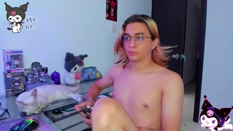 Keita moon online show from 10-12-25, 04:17