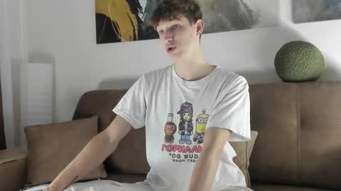 Snapshot of keithcozart1337 chatting on 10-08-25, 12:25 Mark online show from 10-08-25, 12:25