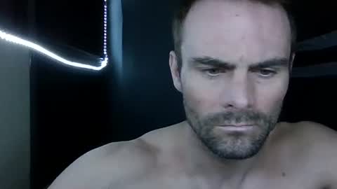 Snapshot of keithross1205 chatting on 03-06-25, 09:20 clyde online show from 03-06-25, 09:20