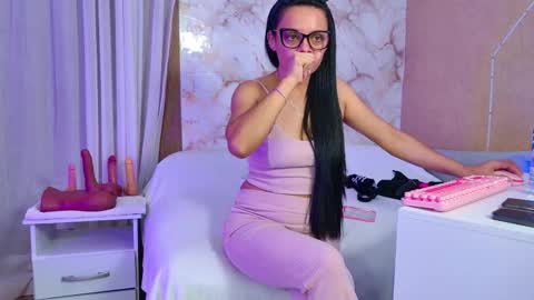 Snapshot of kelanymilf chatting on 02-28-26, 03:18 kelanymilf online show from 02-28-26, 03:18
