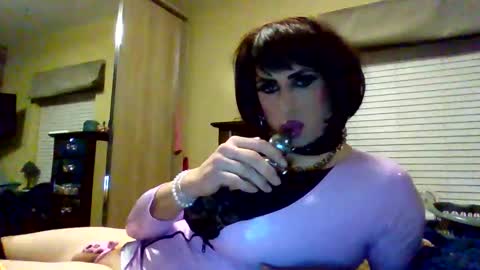 Snapshot of kellpvc1 chatting on 02-10-26, 06:45 kellpvc1 online show from 02-10-26, 06:45