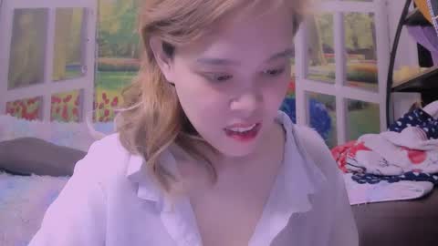 Snapshot of kelly_baby2005 chatting on 02-03-26, 02:53 Kelly online show from 02-03-26, 02:53