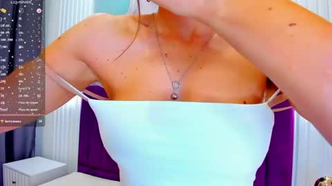 Snapshot of kelly_cuutie chatting on 07-07-26, 07:23 Kelly online show from 07-07-26, 07:23