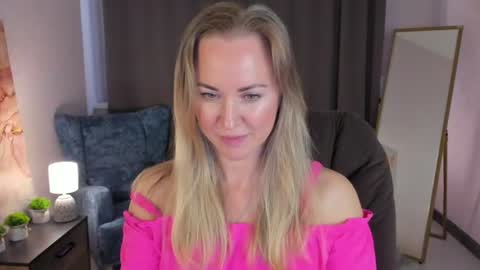 Kelly online show from 06-11-26, 04:21