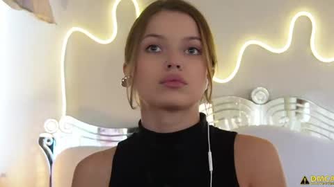 Kelly online show from 04-06-26, 05:19