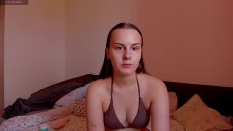 Snapshot of kellycartie chatting on 07-26-26, 12:01 Im Kelly online show from 07-26-26, 12:01