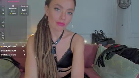 KellyFouler online show from 02-09-25, 05:11