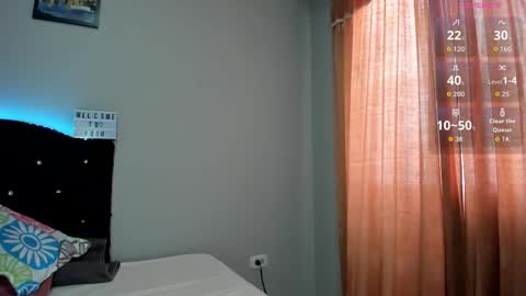 kellyMillian  online show from 11-02-25, 09:06