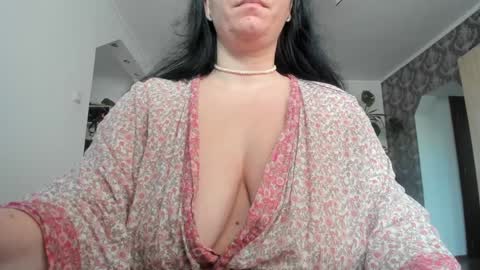 Monday - Friday  08 am - 3 pm GMT 3 online show from 01-31-25, 12:07