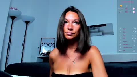 Snapshot of kellysmits chatting on 06-29-26, 05:02 kellysmits online show from 06-29-26, 05:02