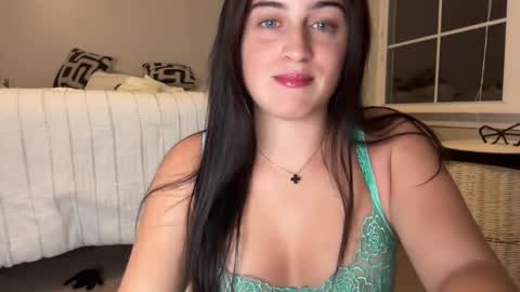 Snapshot of kellysswrld chatting on 01-14-26, 02:17 kellysswrld online show from 01-14-26, 02:17