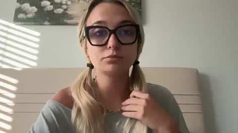 Kelsey Blu online show from 04-17-26, 11:08